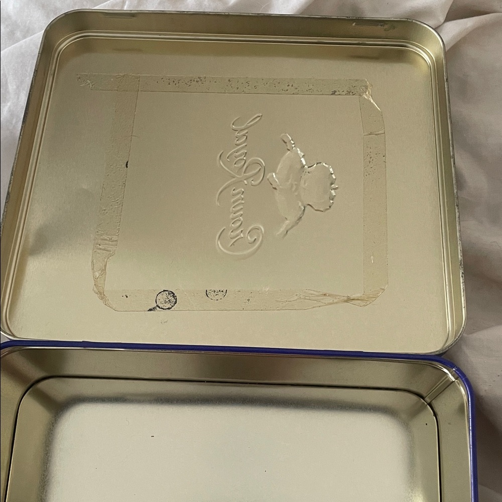 Vintage Crown Royal Blue Tin Box - 90s - Picture 13 of 16